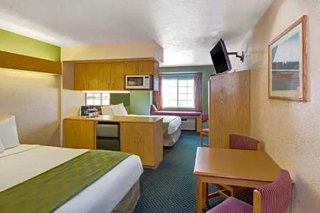 Microtel Inn & Suites by Wyndham Albuquerque West - 34