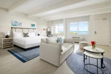 Blue Flamingo Resort Key West - 3