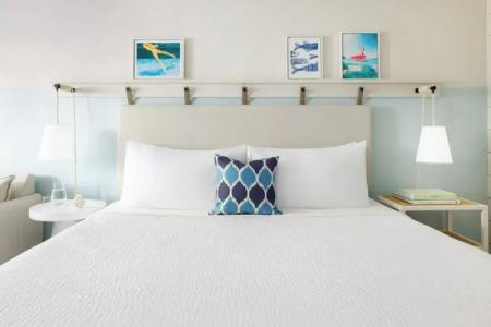 Blue Flamingo Resort Key West - 53