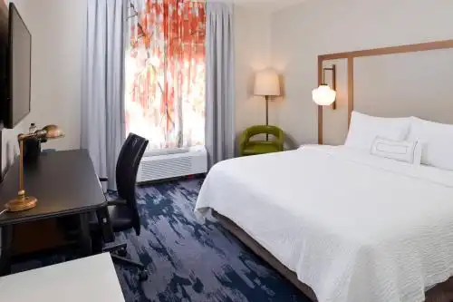 Fairfield Inn & Suites Arlington Near Six Flags - 12