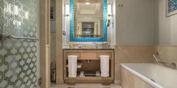 Hilton Bursa Convention Center & Spa - 56