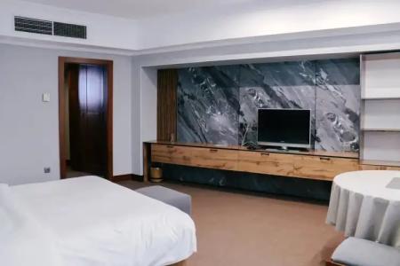 Diplomat by AGs Group - 64