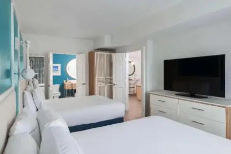 DoubleTree Suites by Hilton Naples - 76