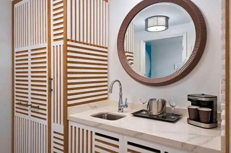 DoubleTree Suites by Hilton Naples - 42