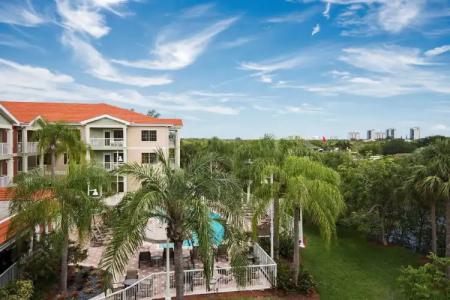 DoubleTree Suites by Hilton Naples - 22