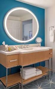 DoubleTree Suites by Hilton Naples - 55