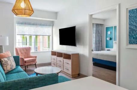 DoubleTree Suites by Hilton Naples - 126