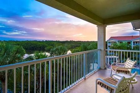 DoubleTree Suites by Hilton Naples - 129