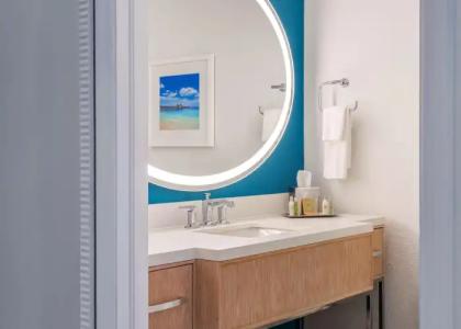 DoubleTree Suites by Hilton Naples - 9