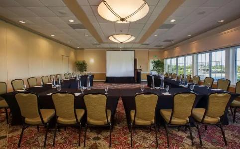 DoubleTree Suites by Hilton Naples - 16