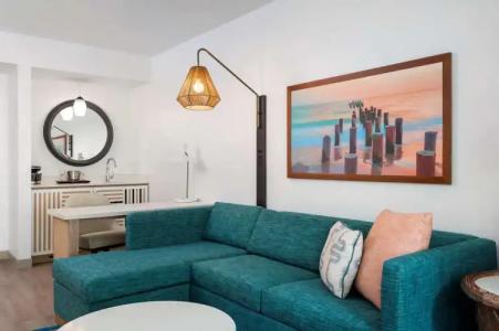 DoubleTree Suites by Hilton Naples - 96