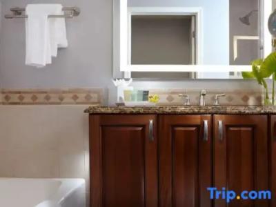 Naples Bay Resort & Marina - 51