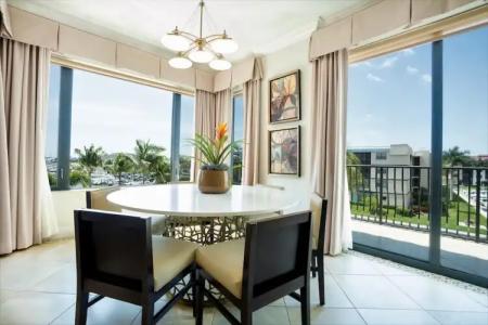 Naples Bay Resort & Marina - 111