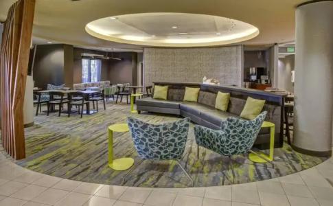 SpringHill Suites Naples - 15