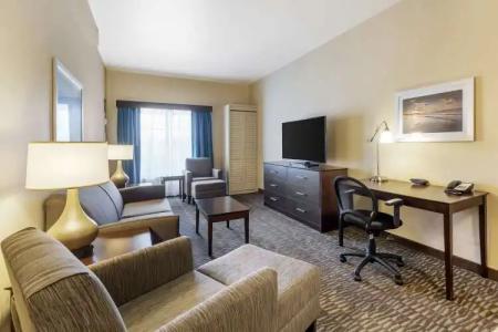 Best Western Naples Plaza - 40