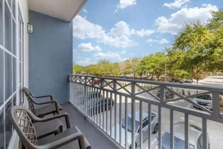 Best Western Naples Plaza - 32