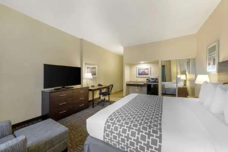 Best Western Naples Plaza - 27