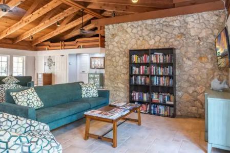 Park Shore Resort by Mike Z Rentals - 10