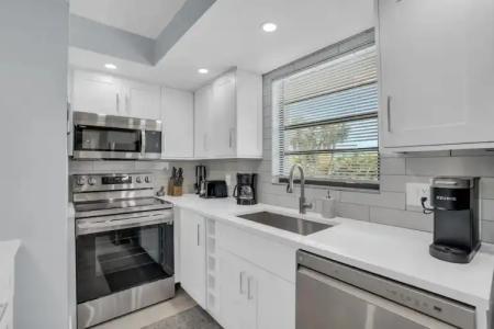 Park Shore Resort by Mike Z Rentals - 47