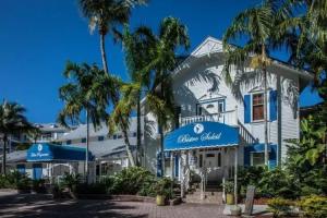 Olde Marco Island Inn and Suites, Marco