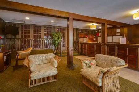 Olde Marco Island Inn and Suites - 1