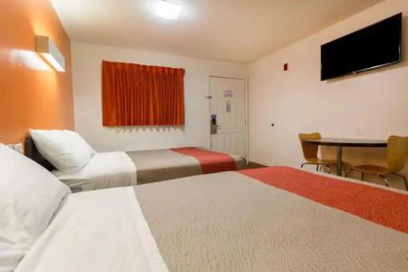 Motel 6 Greenville, SC - 18