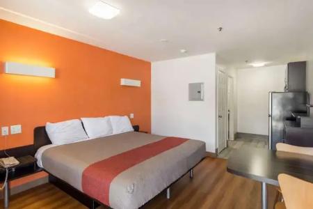 Motel 6 Greenville, SC - 65