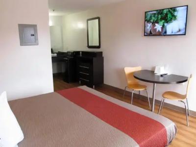 Motel 6 Greenville, SC - 34