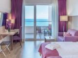 Family room with sea view