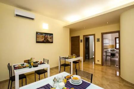 Trastevere's Friends - 12