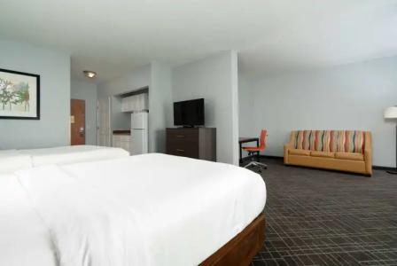 Baymont by Wyndham Augusta Riverwatch - 4