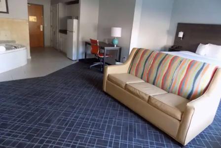 Baymont by Wyndham Augusta Riverwatch - 3