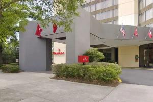 Ramada by Wyndham Augusta Downtown Hotel & Conference Center, Augusta