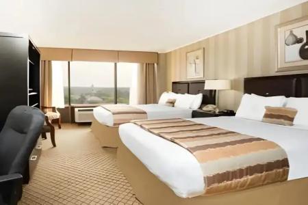 Ramada by Wyndham Augusta Downtown & Conference Center - 13