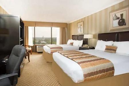 Ramada by Wyndham Augusta Downtown & Conference Center - 19