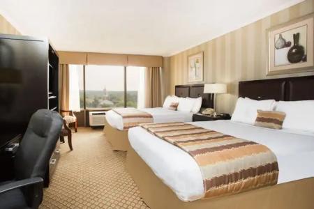 Ramada by Wyndham Augusta Downtown & Conference Center - 36