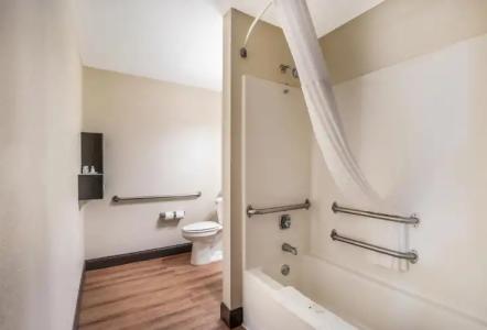 Quality Inn & Suites Augusta Fort Gordon Area - 19