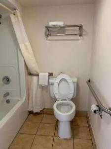 Budgetel Inn & Suites - 17