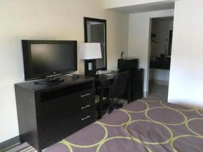 Super 8 by Wyndham - 24