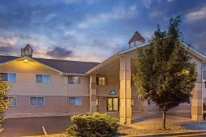 Days Inn by Wyndham Airport, Colorado Springs