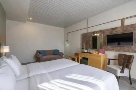 Kastalia Boutique - 75