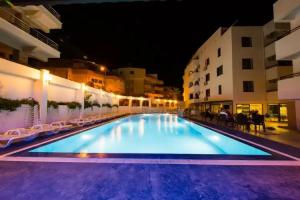 Tuntas Suites Altinkum Apart-Hotel, Didim