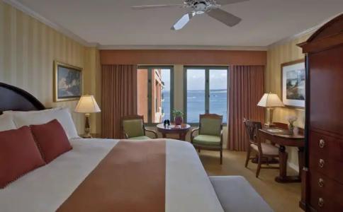 Monterey Plaza and Spa - 32