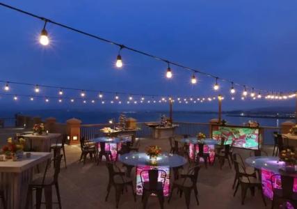 Monterey Plaza and Spa - 18