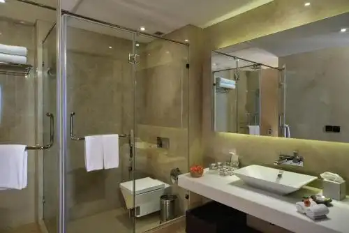 Pride Plaza, Kolkata - 31