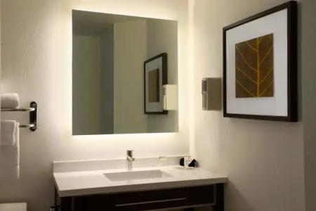 Days Inn by Wyndham Greensboro Airport - 8