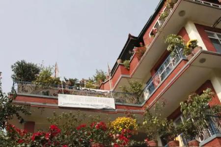 Red Planet Guest House - 8