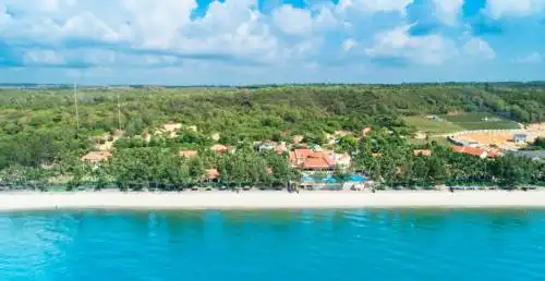 Golden Coast Resort & Spa - 19