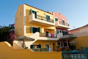 Marelina Villas, Panormos