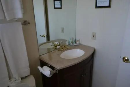 Quality Inn & Suites Silicon Valley - 9